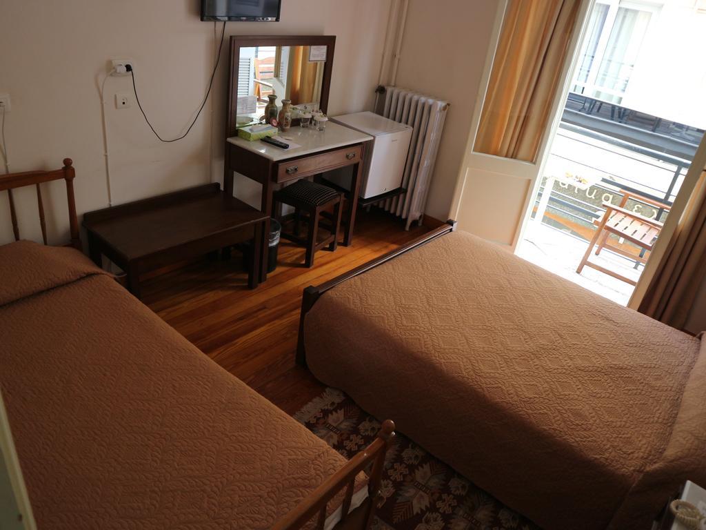 Dreibettzimmer mit eigenem externen Bad